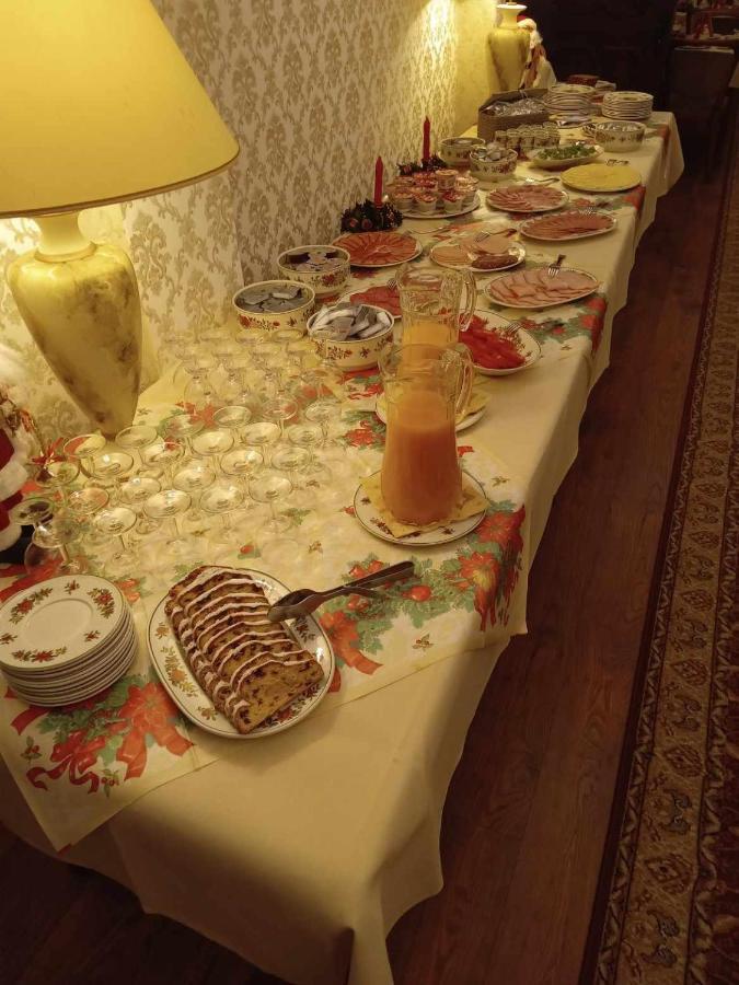 Hotel Graf Rolshausen Моншау Екстериор снимка