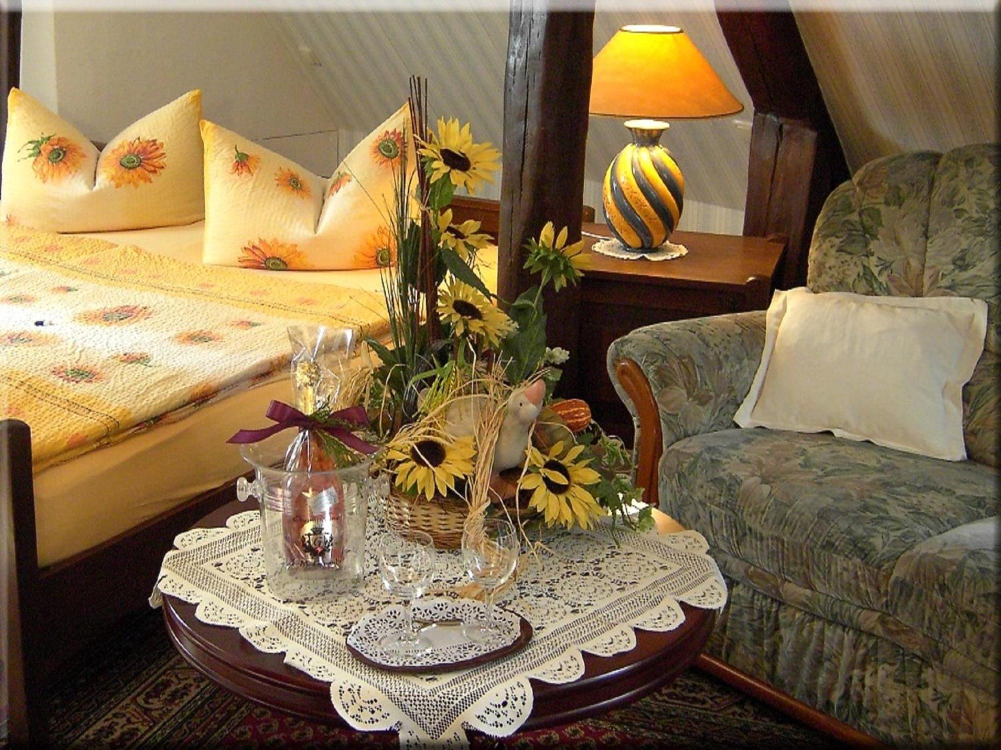 Hotel Graf Rolshausen Моншау Екстериор снимка