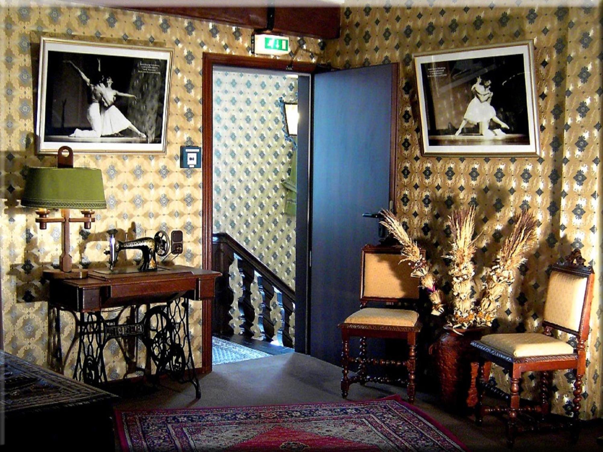 Hotel Graf Rolshausen Моншау Екстериор снимка