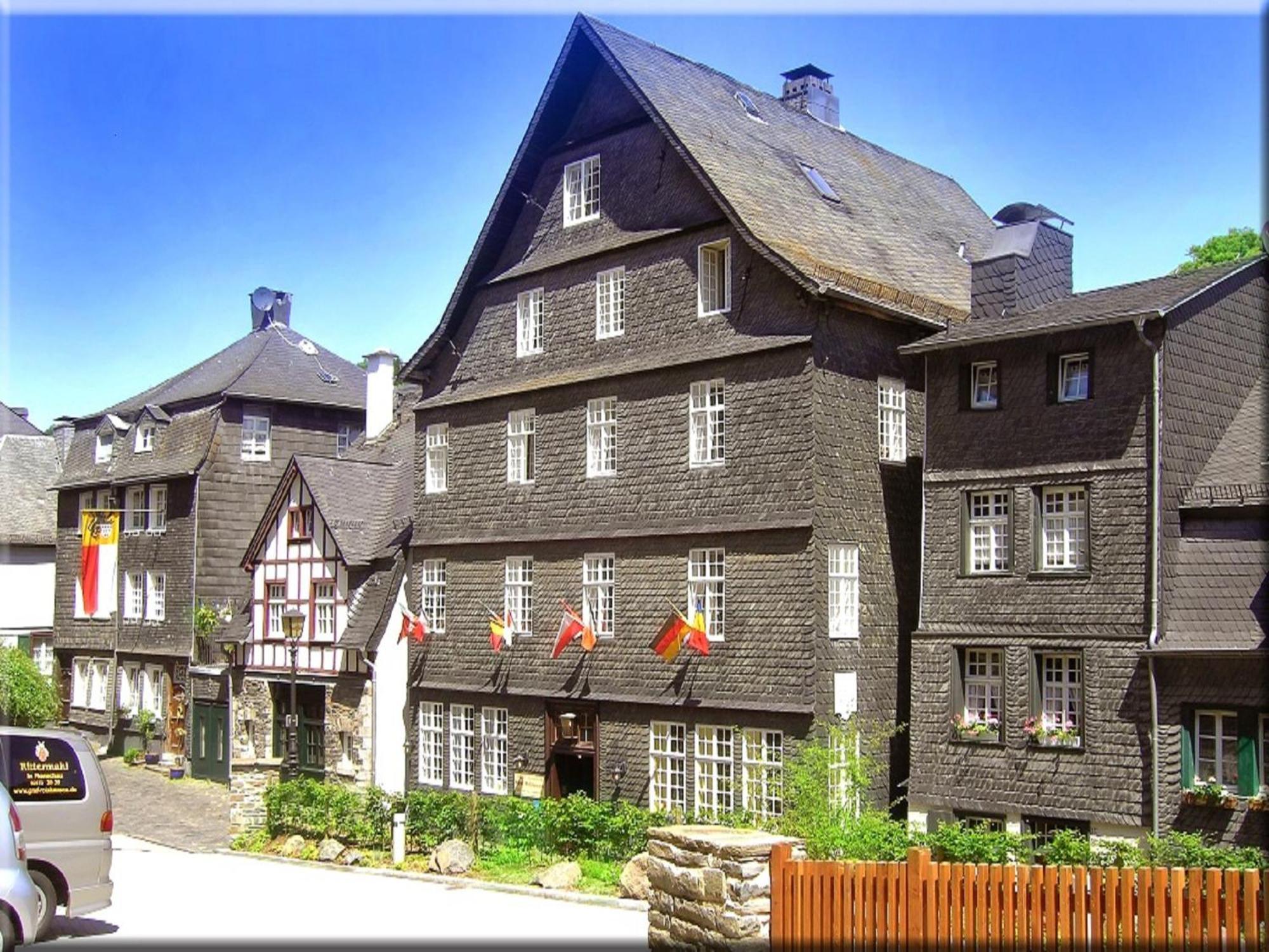 Hotel Graf Rolshausen Моншау Екстериор снимка