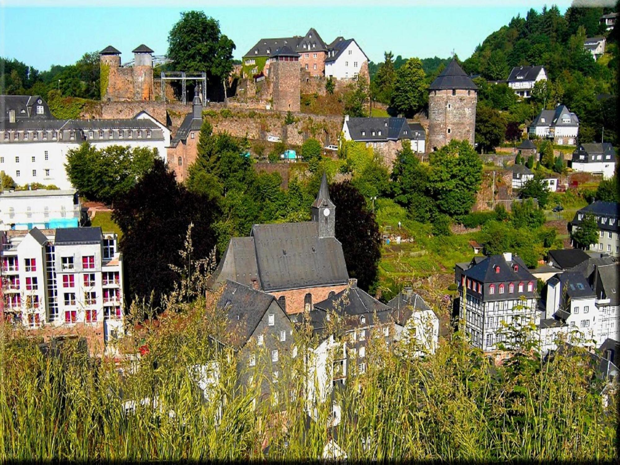 Hotel Graf Rolshausen Моншау Екстериор снимка