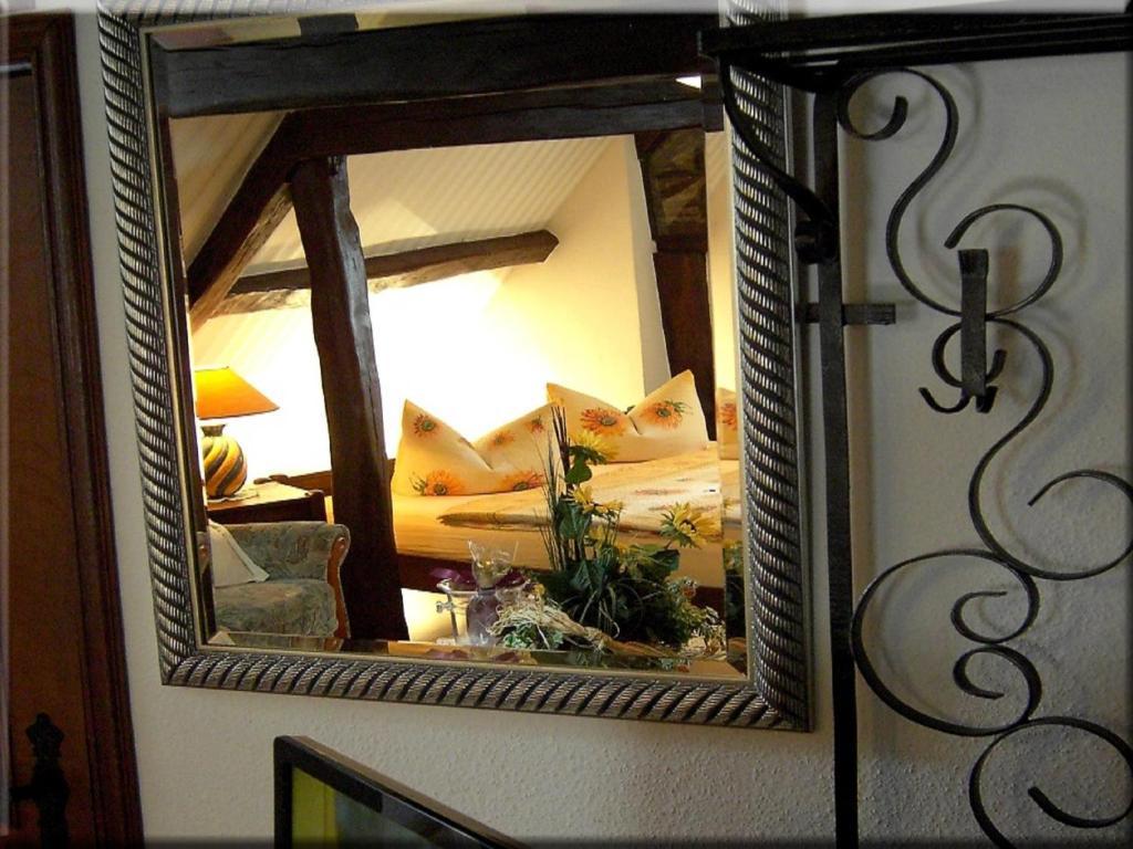 Hotel Graf Rolshausen Моншау Стая снимка