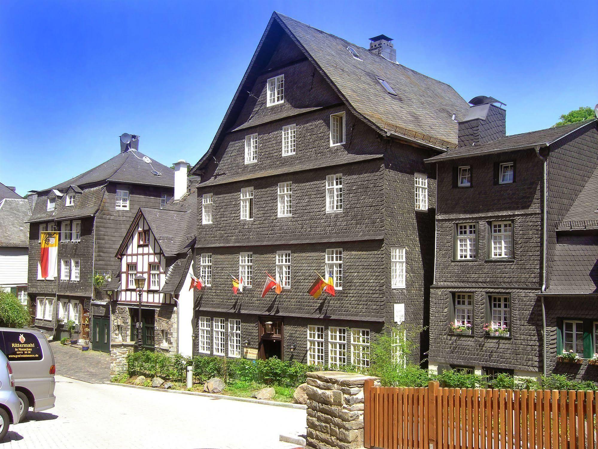 Hotel Graf Rolshausen Моншау Екстериор снимка