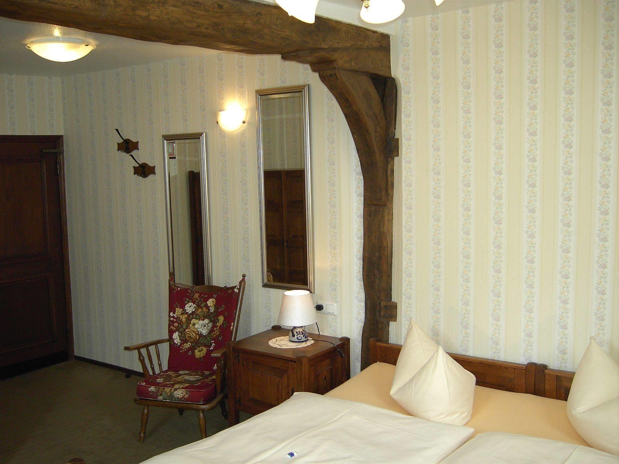 Hotel Graf Rolshausen Моншау Екстериор снимка