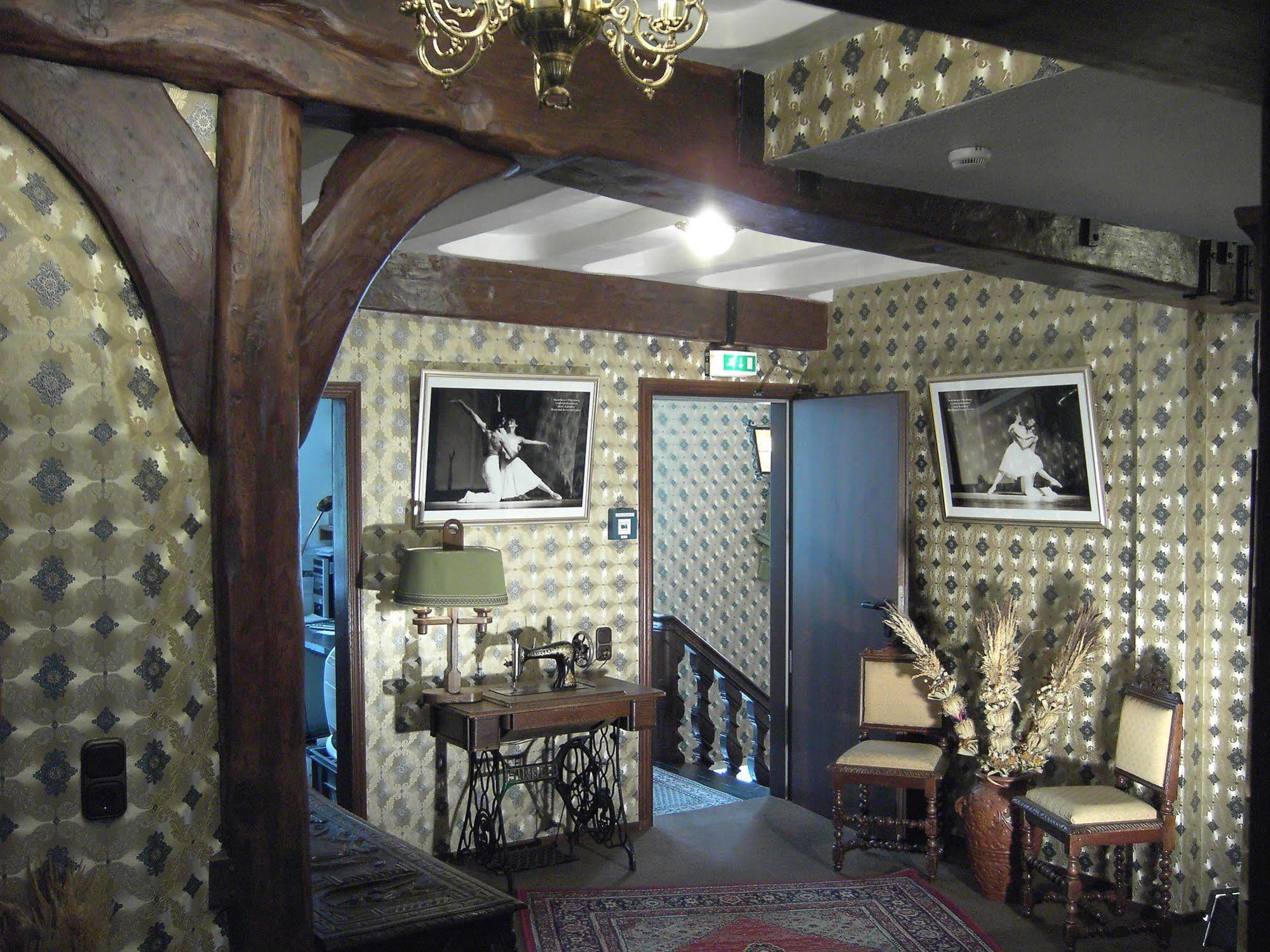 Hotel Graf Rolshausen Моншау Екстериор снимка